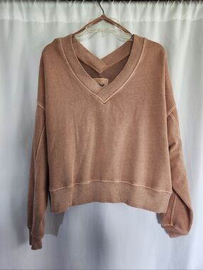 V-Neck Cozy Pullover Sweatshirt in Dusty Rose  Size SP #effortless  #flattering